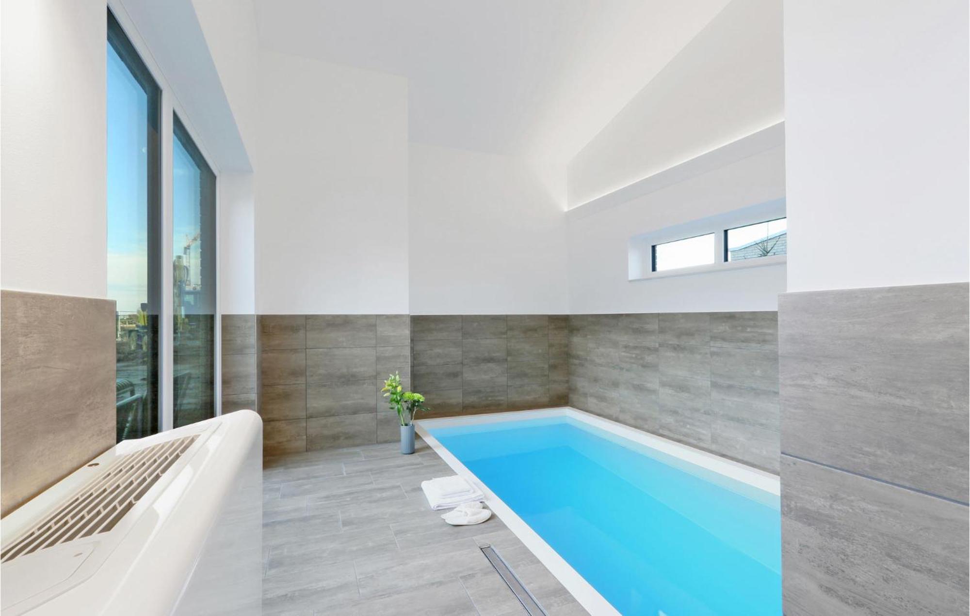 Cozy Home In Lembruch-Duemmer See With Sauna Exterior foto